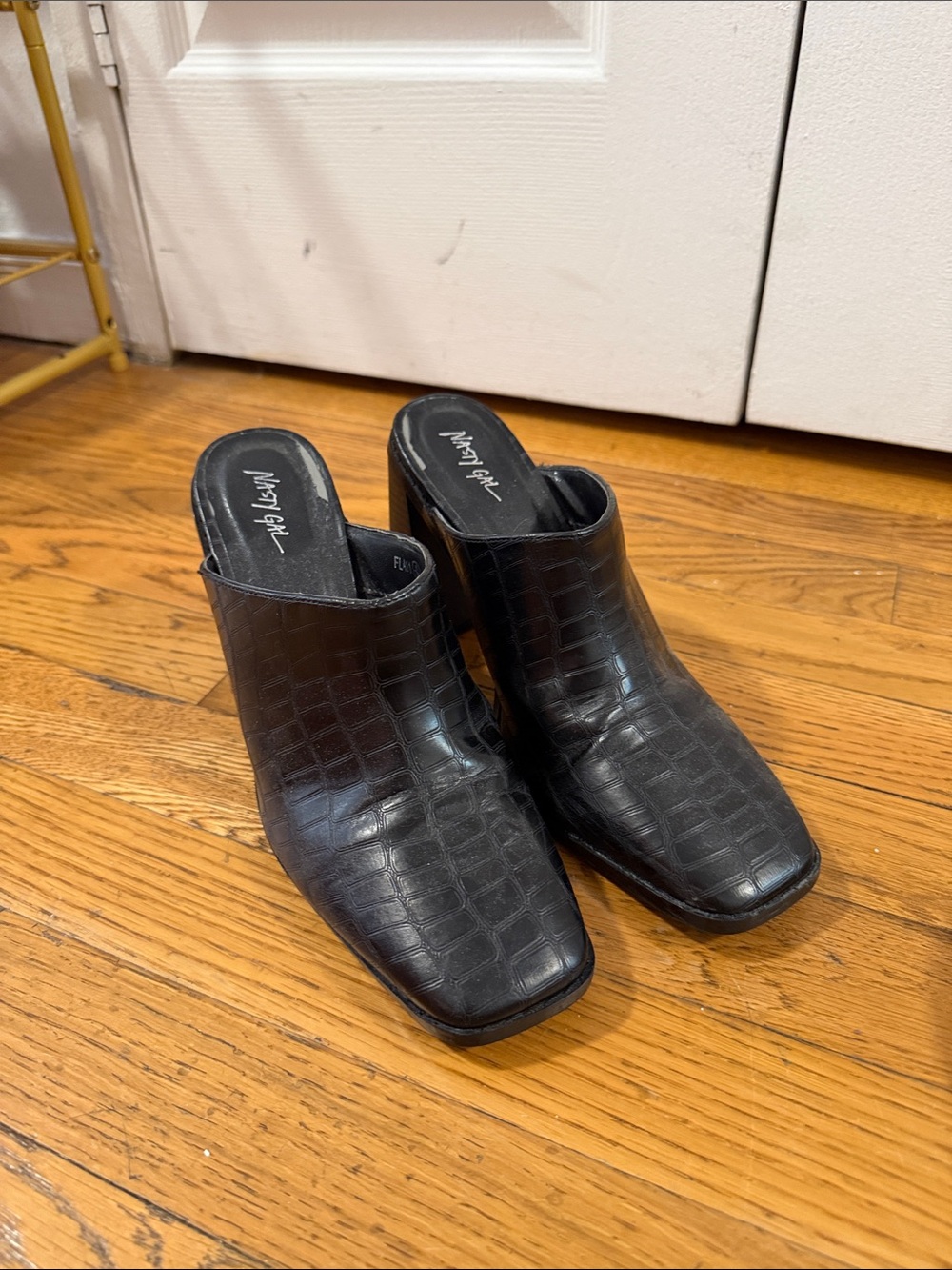 Nasty Gal Black Croc-Embossed Square-Toe Slip-On Mules